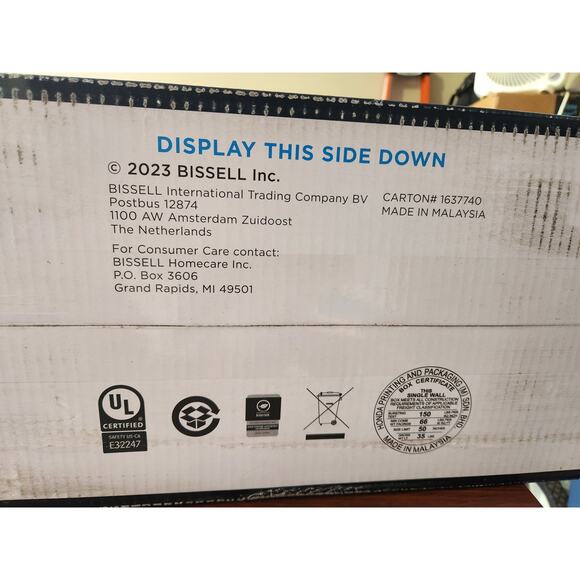 Bissell Little Green Carpet Cleaner - Picture 2 of 5